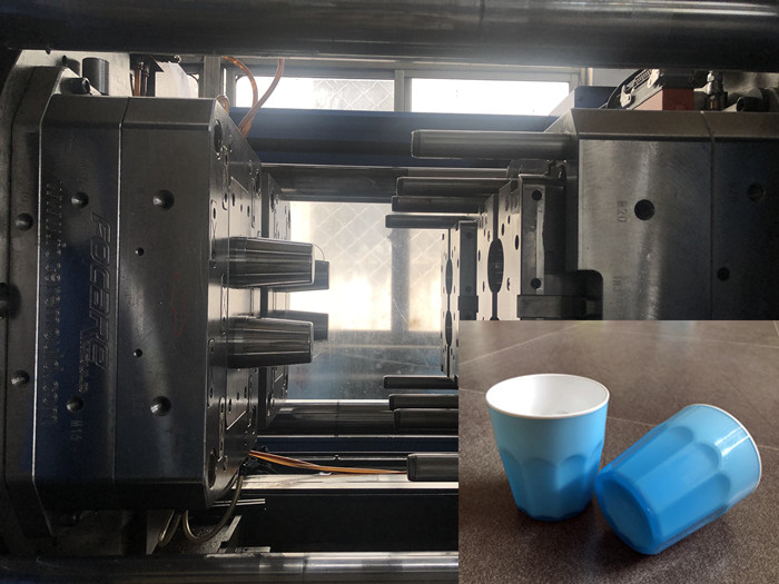 two color beer tumbler mold