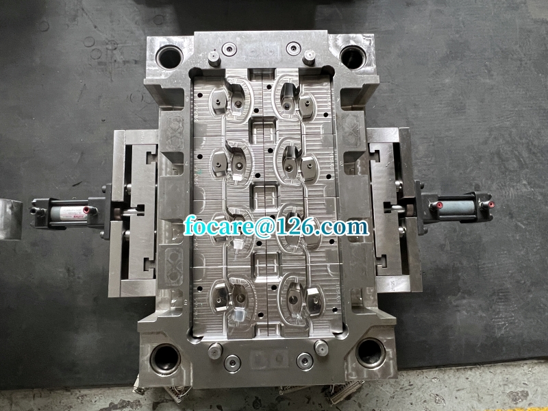 China 2k flip top cap mold supplier